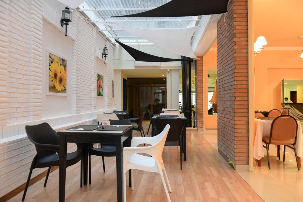 Santiago Hotel Cordova Esterno foto